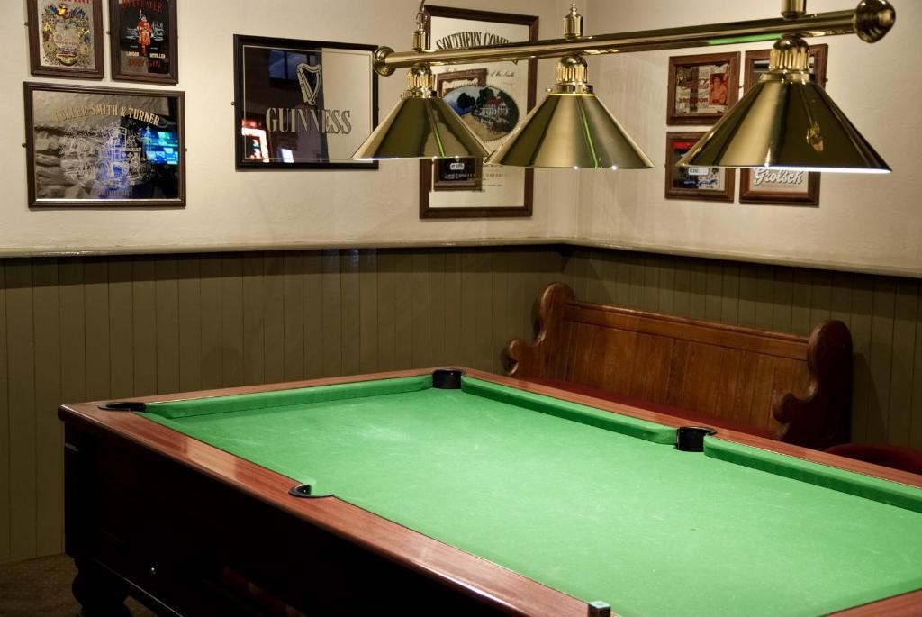 Tricky'S Hotel Redruth Extérieur photo