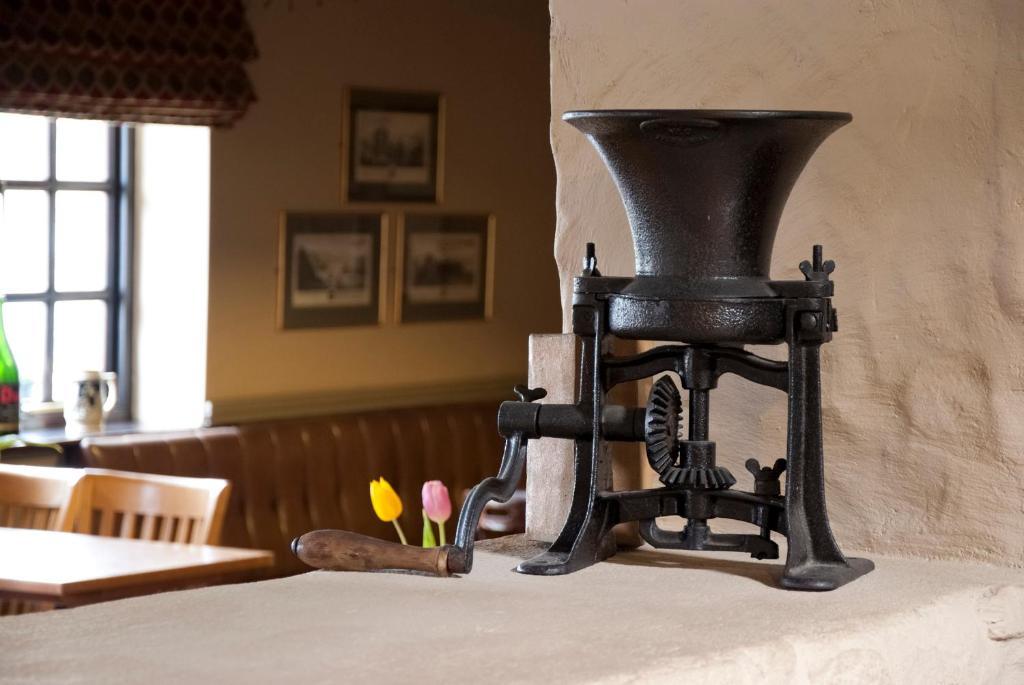 Tricky'S Hotel Redruth Extérieur photo