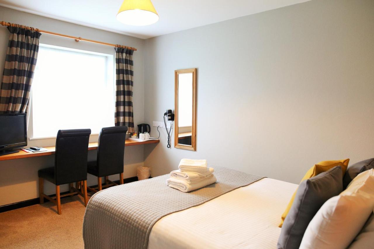 Tricky'S Hotel Redruth Extérieur photo