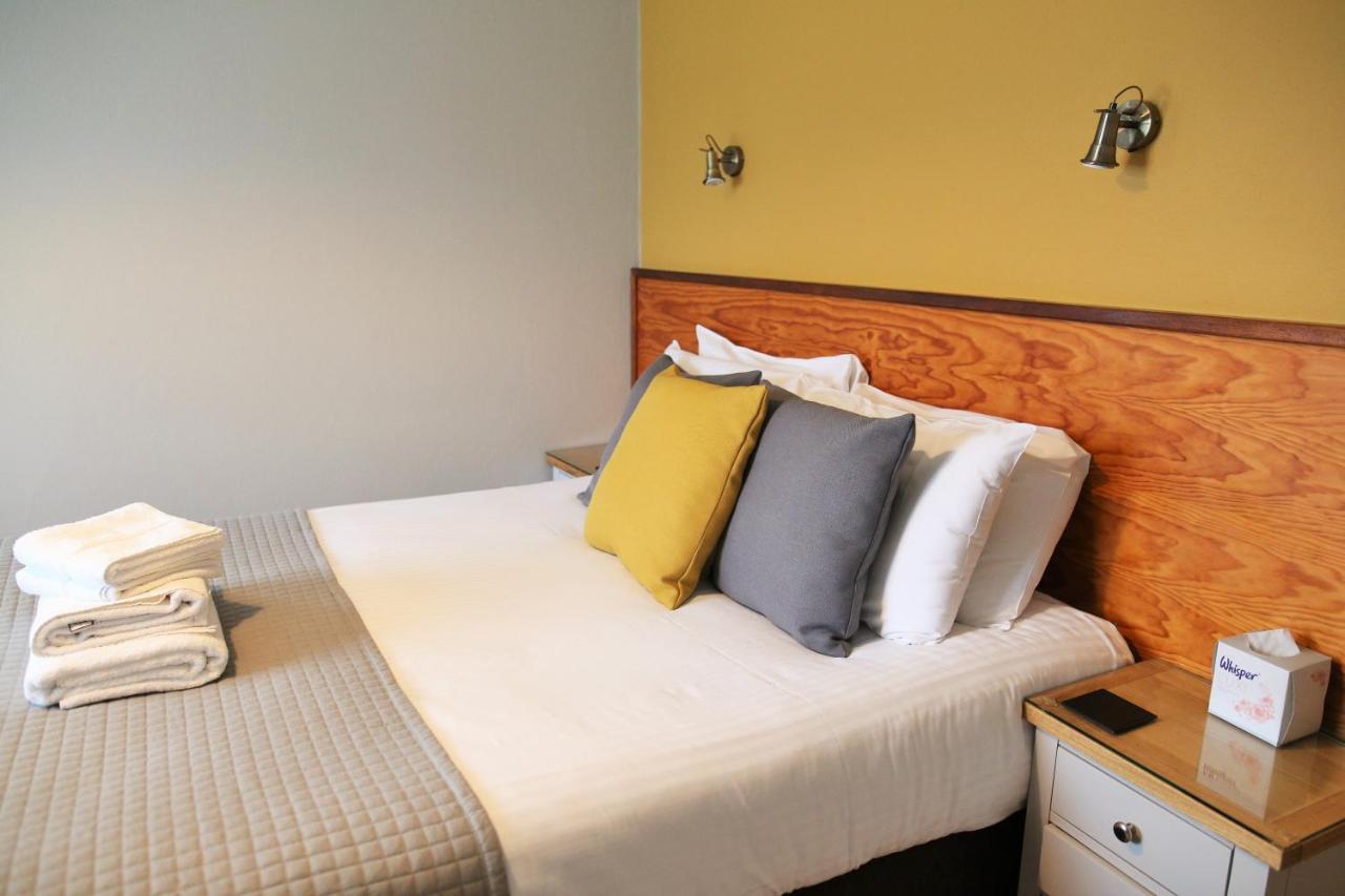 Tricky'S Hotel Redruth Extérieur photo