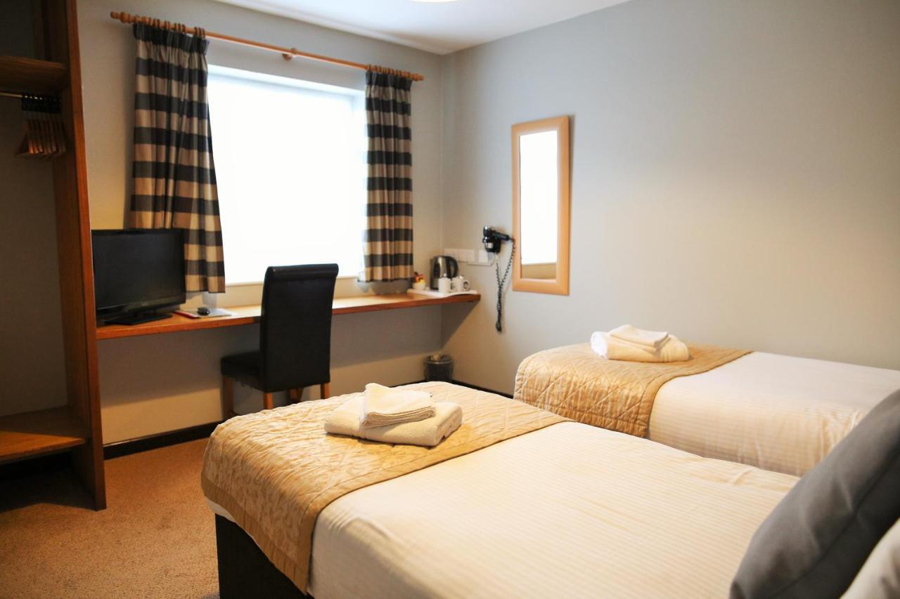 Tricky'S Hotel Redruth Extérieur photo